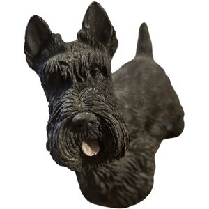 Scottish Terrier dog figurine